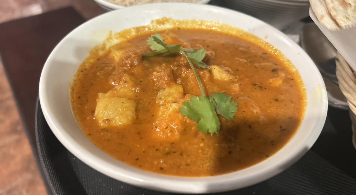 Traditional Seafood Curry with Shrimp or Fish | Indian Style